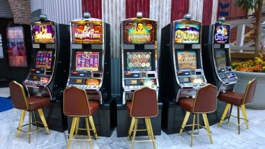 gacor 66 Auto Roulette live dealer studio with multiple camera angles